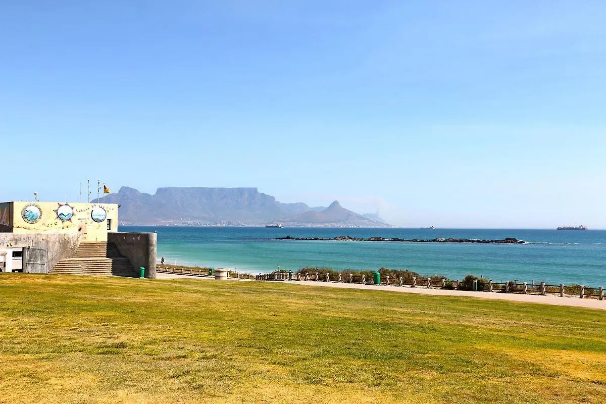 Appartement Eden On The Bay 277 By Host Agents à Bloubergstrand Afrique du Sud